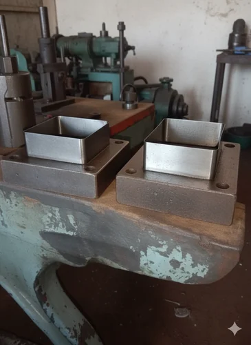 Aluminum Foil Container Lid Cutter